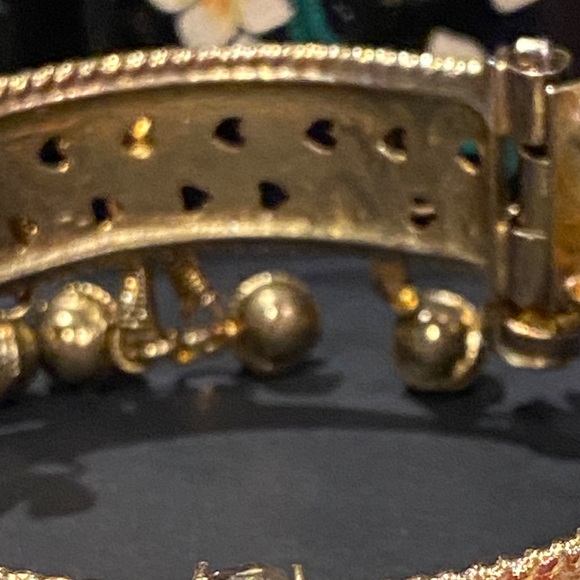 Elegant Gold Tone Bracelet with Dangling Charms - Picture 8 of 11